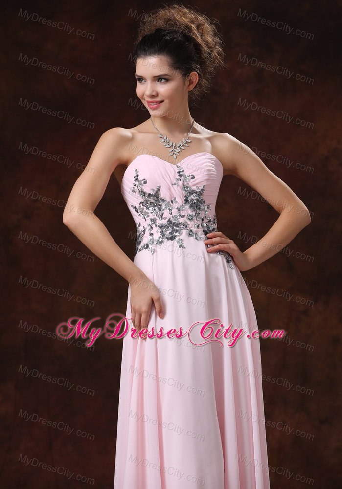 Baby Pink Sweetheart Chiffon Prom Dress with Appliques