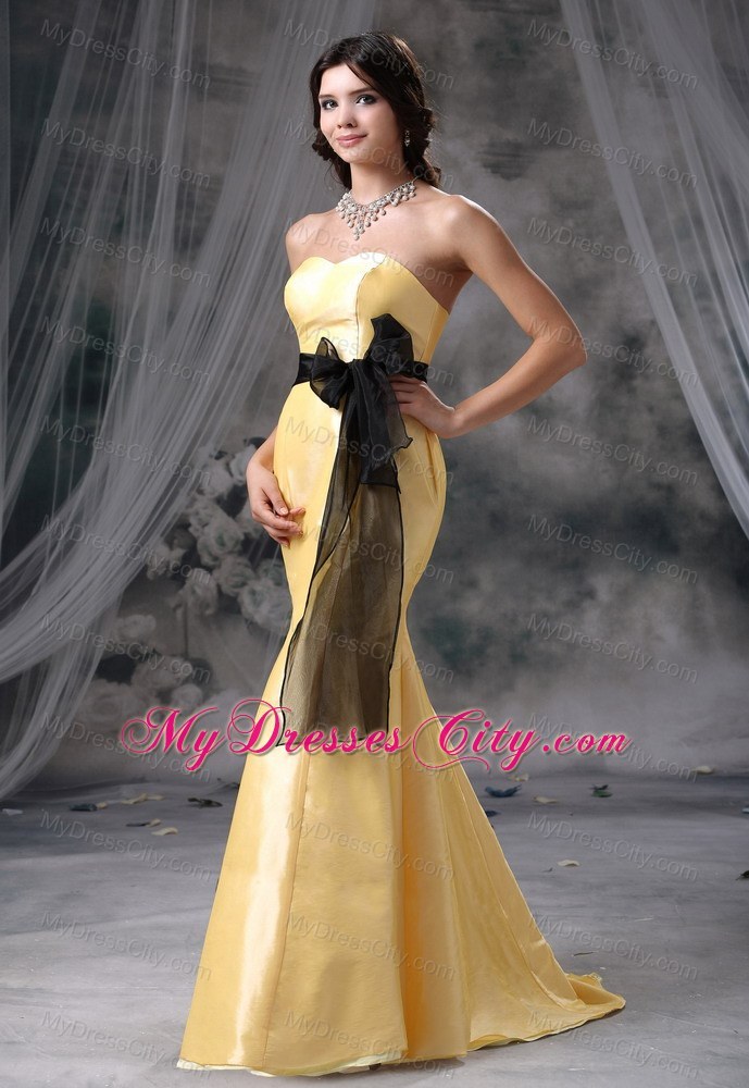 Mermaid Yellow Sweetheart Maid of Honor Dress with Black Sash