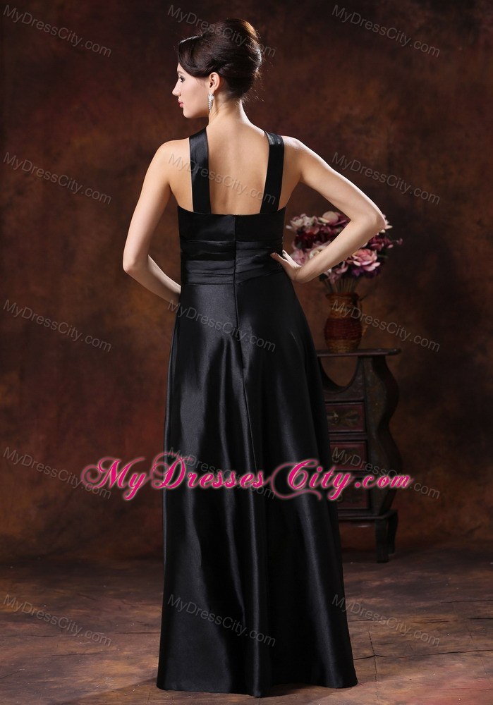 Cool Strap Neck Column Ruched Halter Black Prom Dress In 2013