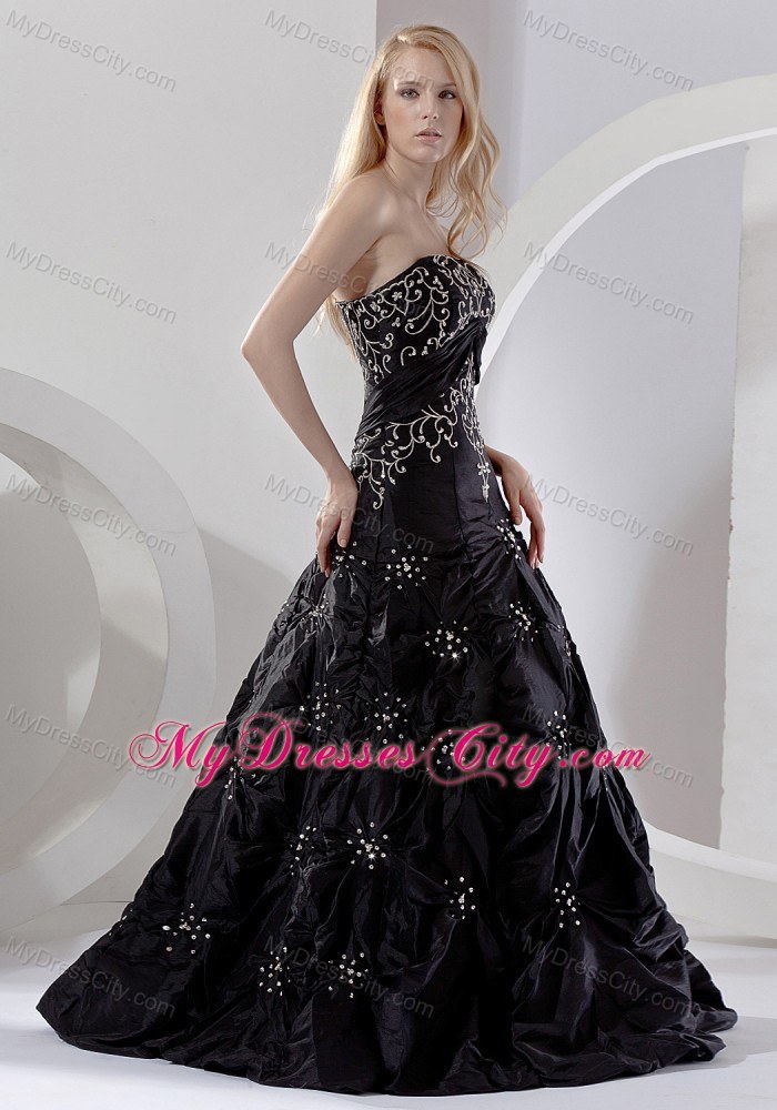 Taffeta Strapless Embroidery With Beading Black 2013 Prom Gowns