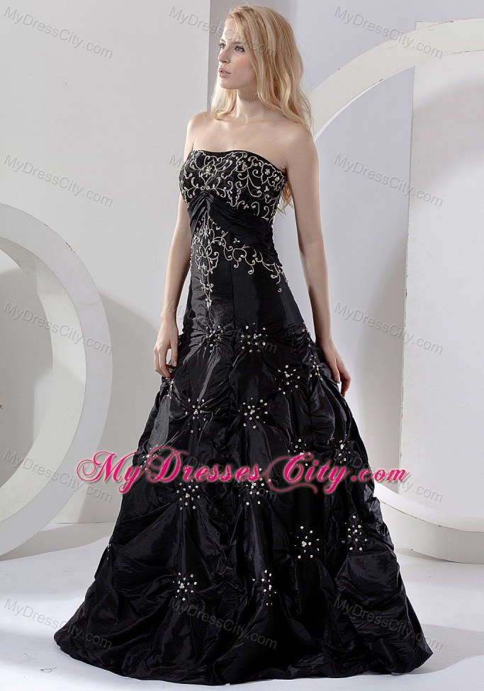 Taffeta Strapless Embroidery With Beading Black 2013 Prom Gowns