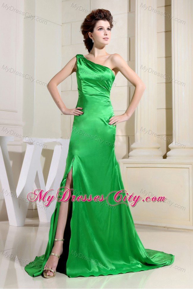 One Shoulder High Slit Spring Green Prom Dress With Brush Train