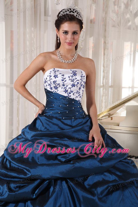 Beautiful Beaded Decorate Waist Strapless Embroidery Quinceanera Dress