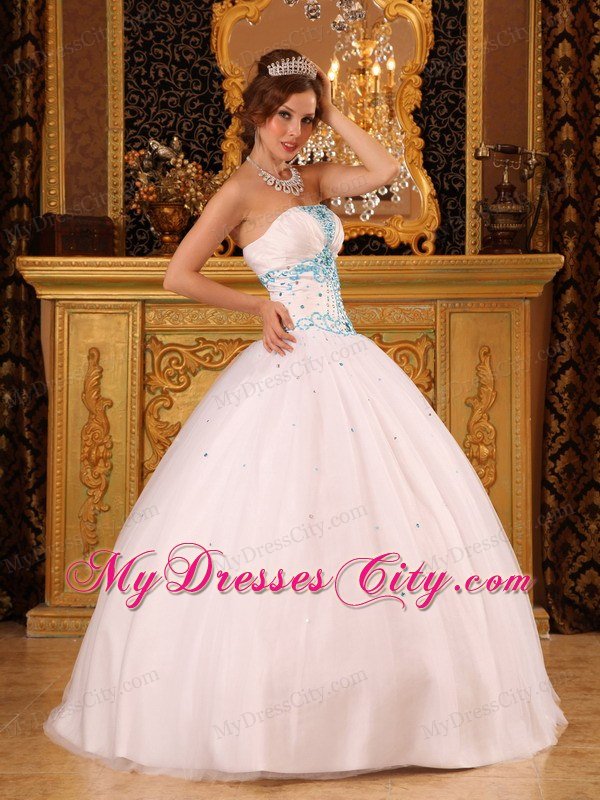 Pretty Strapless Beading White Tulle Corset up Quinceanera Dress