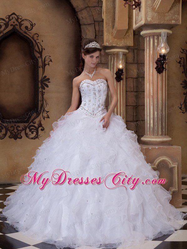 Elegant White Sweetheart Beading and Ruffled Quinceanera Dress