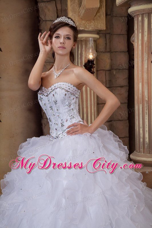 Elegant White Sweetheart Beading and Ruffled Quinceanera Dress