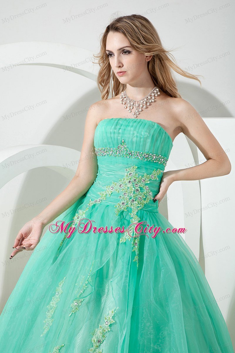 Apple Green Organza Ruches and Appliques 2013 Sweet 15 Dress