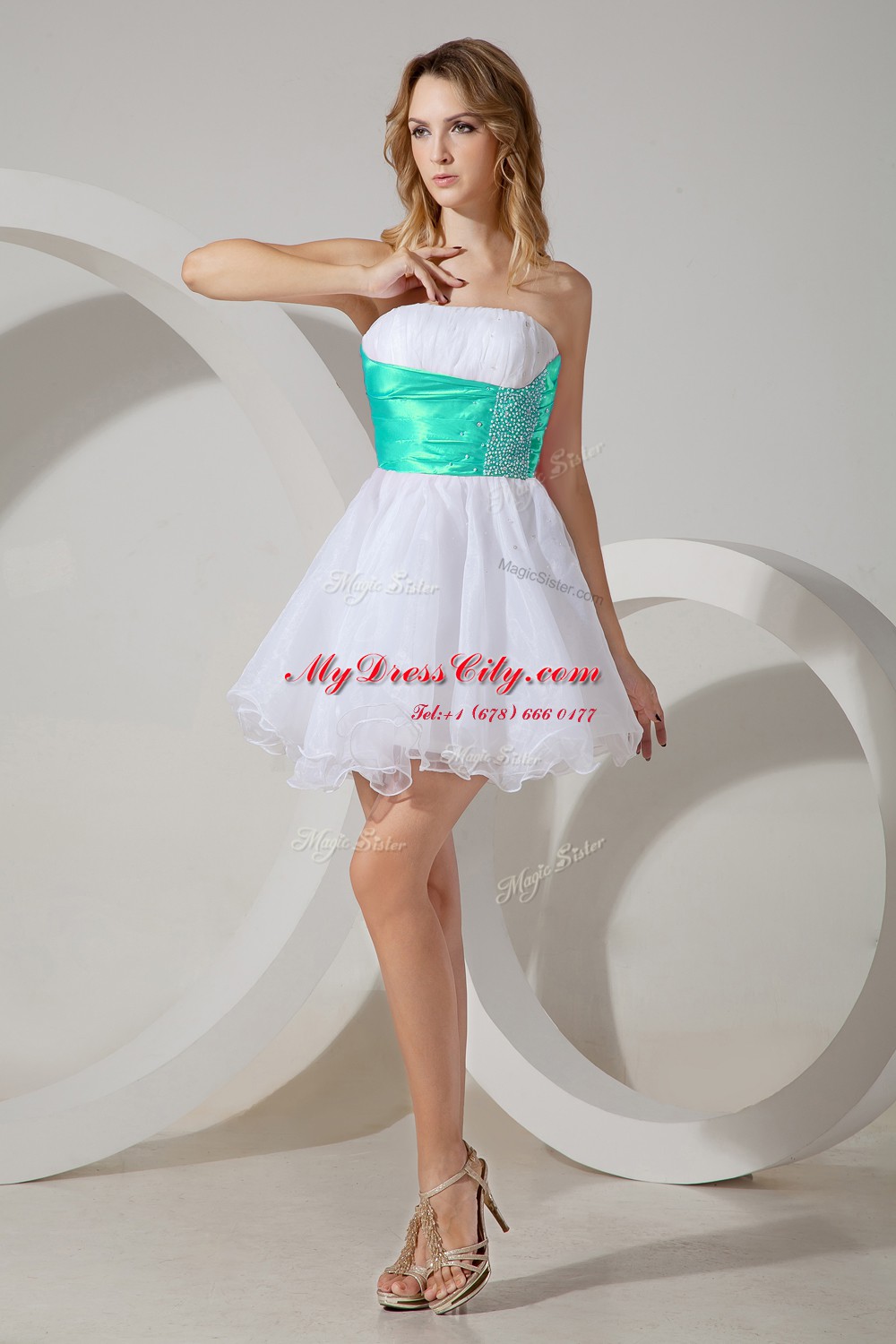 White Organza Zipper Strapless Sleeveless Mini Length Quinceanera Dama Dress Beading