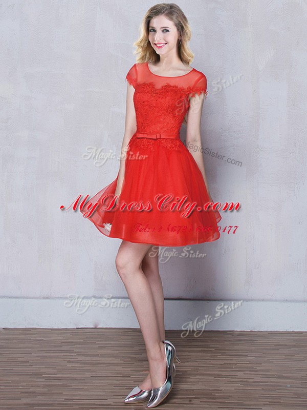 Scoop Short Sleeves Lace Up Vestidos de Damas Red Tulle