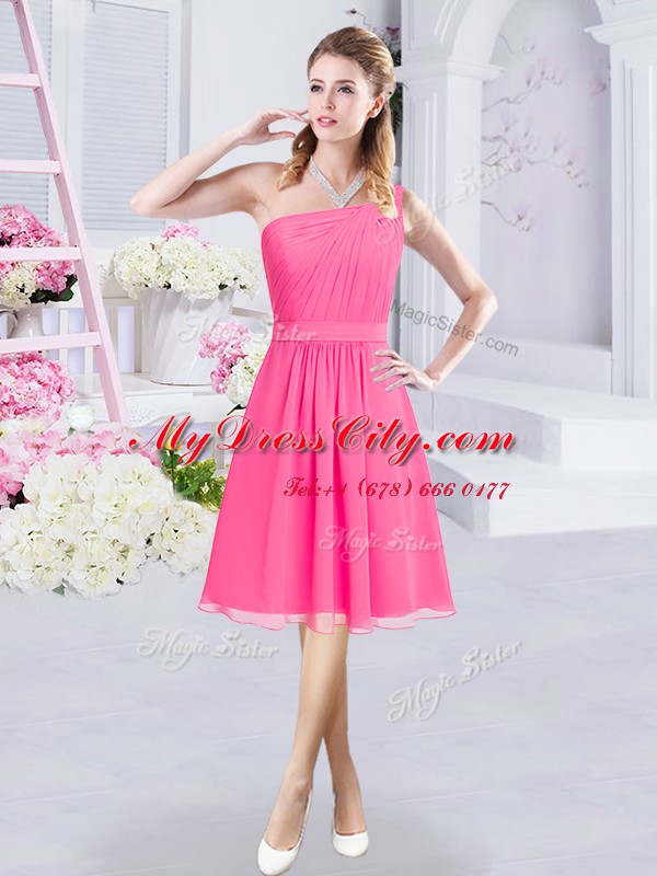 Enchanting One Shoulder Chiffon Sleeveless Knee Length Bridesmaid Dress and Ruching