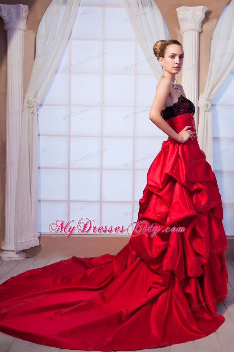 2014 Hot Red A-line Strapless Beaded Lace Bridal Gown with Chapel Train