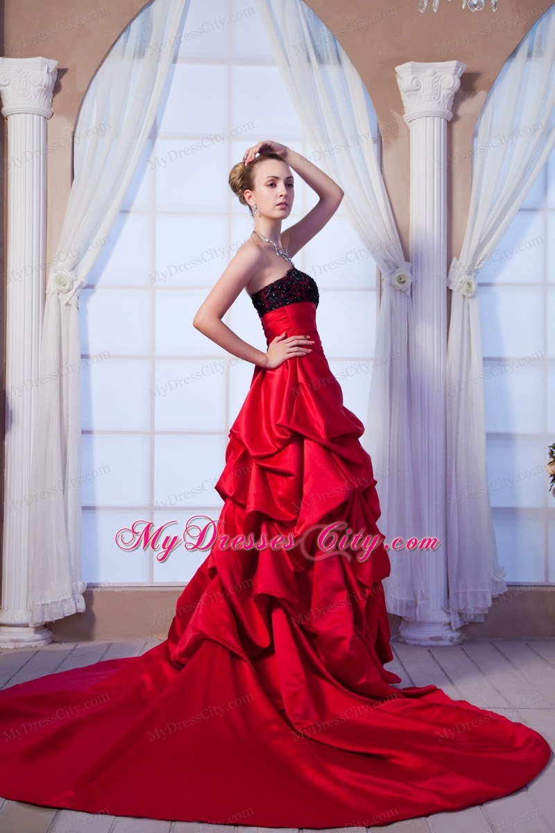 2014 Hot Red A-line Strapless Beaded Lace Bridal Gown with Chapel Train