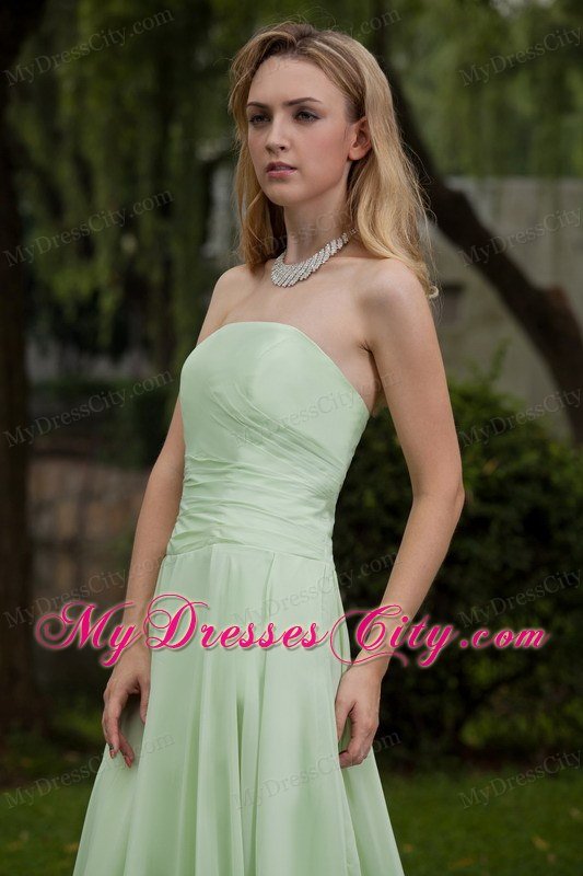 Apple Green Empire Strapless Celebrity Dress with Court Train