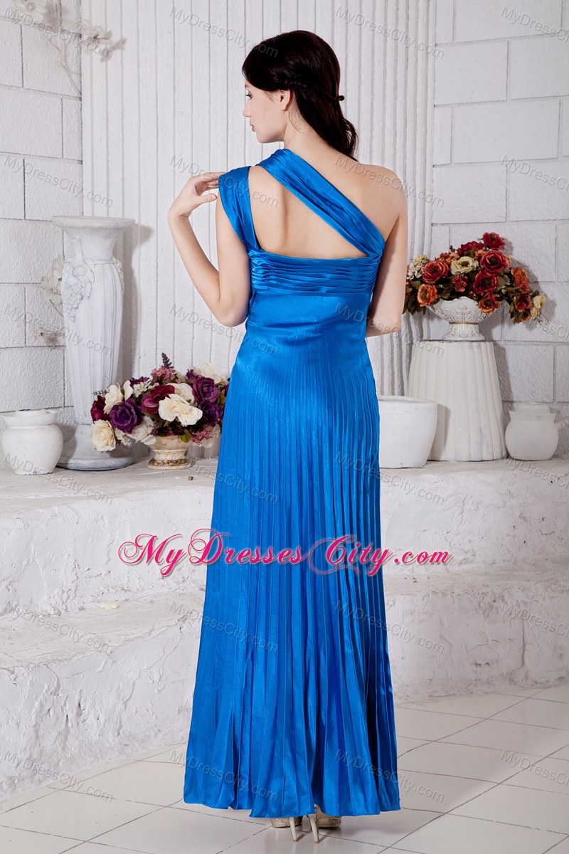 Trendy Long Royal Blue Empire Pleated Bridesmaid Dress with One Shoulder