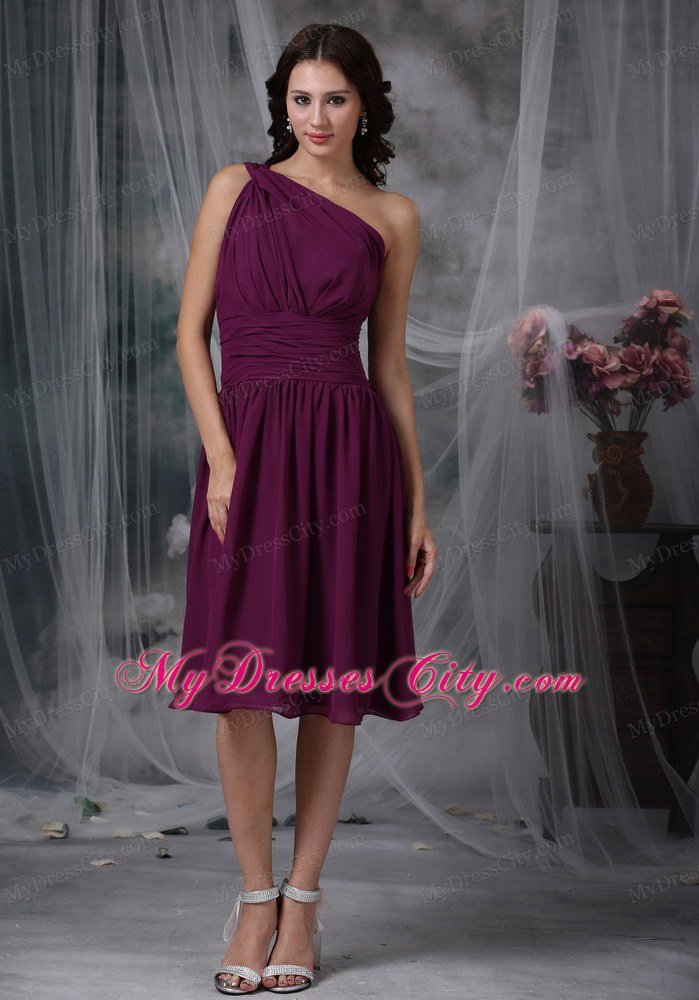 One Shoulder Knee-length Ruched Homecoming Dress in Purple