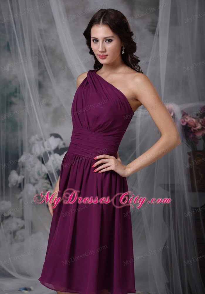 One Shoulder Knee-length Ruched Homecoming Dress in Purple