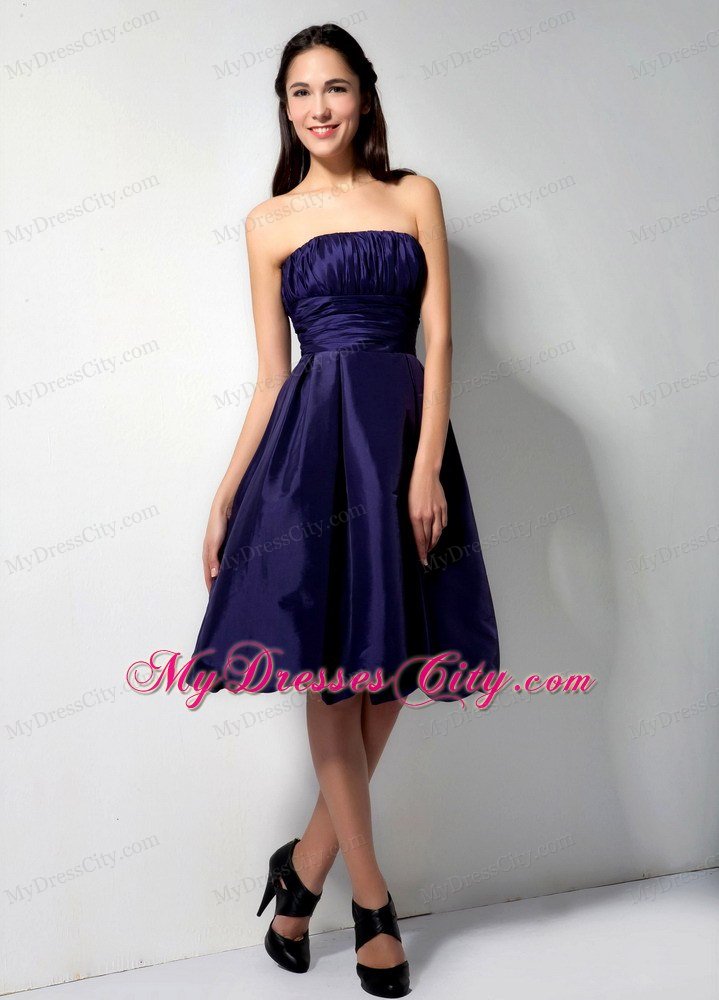 Dark Purple Pleated Strapless Knee-length Dress for Homecoming