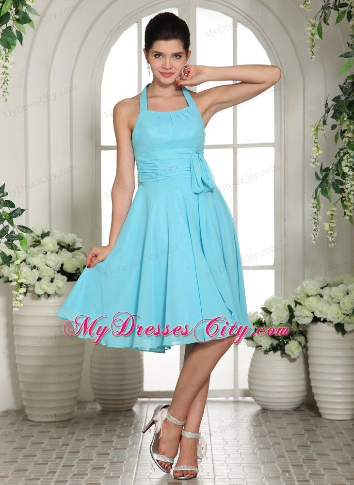 Knee-length Halter Aqua Blue Chiffon Homecoming Dresses Sashed