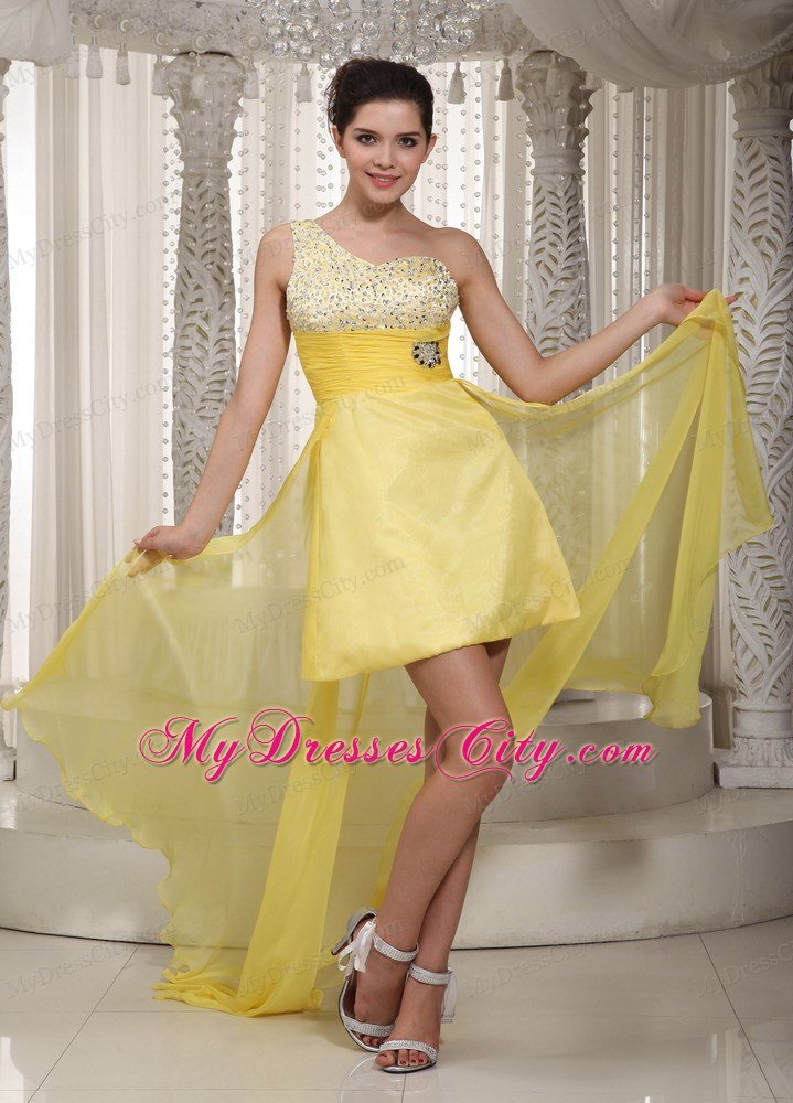 High-low Yellow A-line One Shoulder Homecoming Dress Beaded