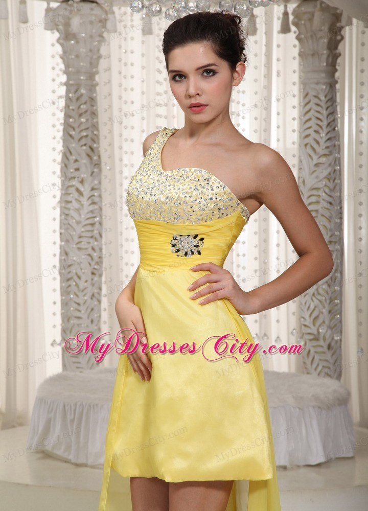 High-low Yellow A-line One Shoulder Homecoming Dress Beaded