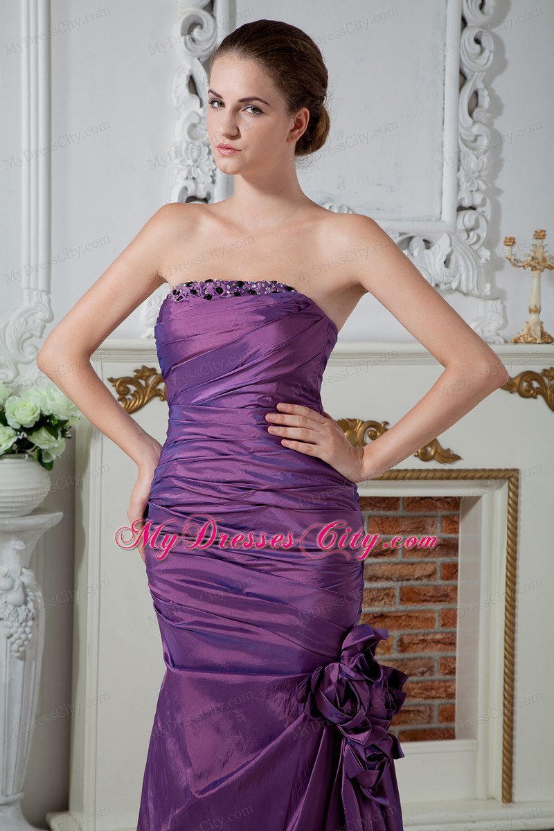 Column Strapless Ruches and Beading Purple Prom Dress with Hand Flower