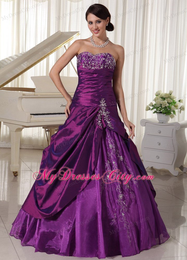 Hottest Style Sweetheart Appliques Purple Sweet 15 Dresses With Beading