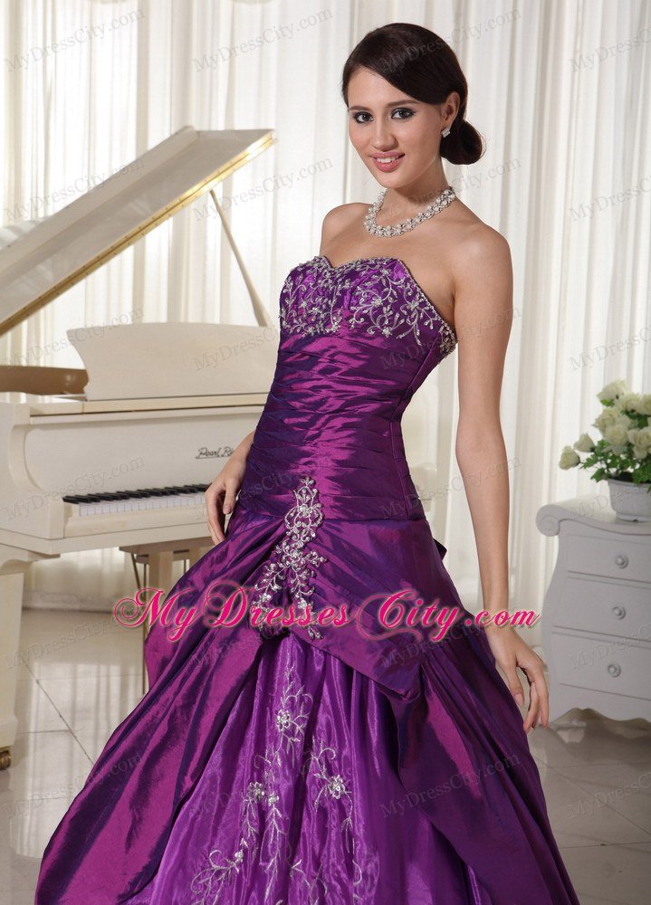 Hottest Style Sweetheart Appliques Purple Sweet 15 Dresses With Beading