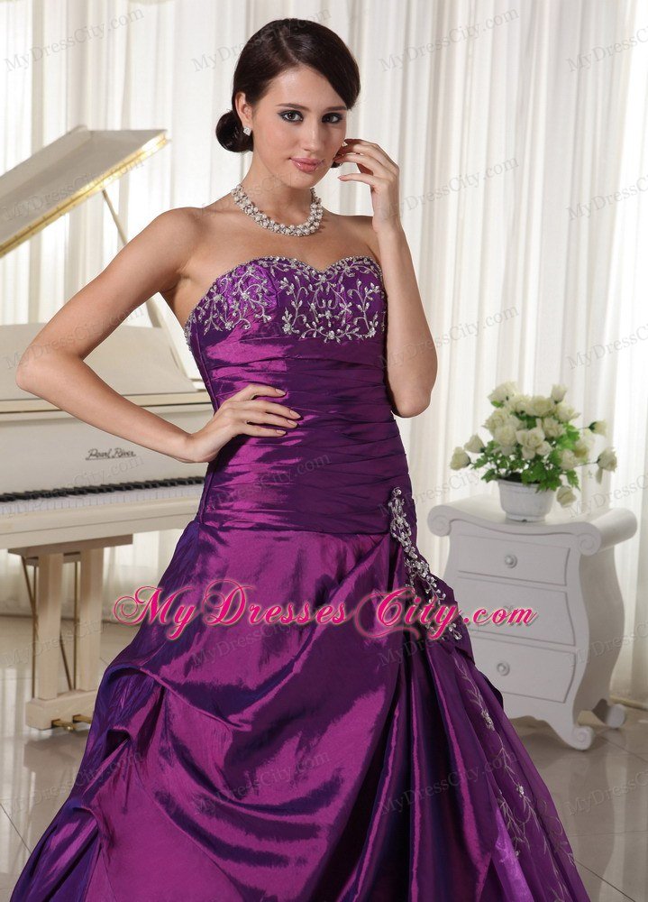 Hottest Style Sweetheart Appliques Purple Sweet 15 Dresses With Beading