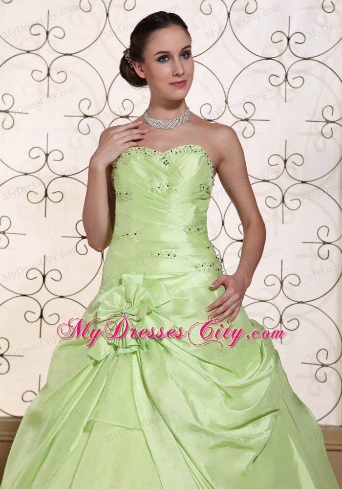 Elegant Sweetheart Flower Beading Yellow Green Dresses For Sweet 15