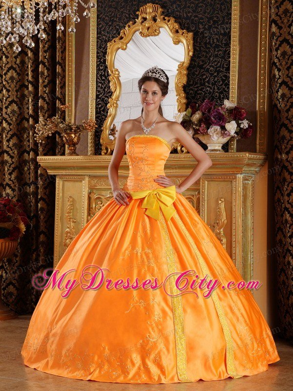 Beaded Neckline Orange Strapless Sweet 15 Dresses Embroidery Bow