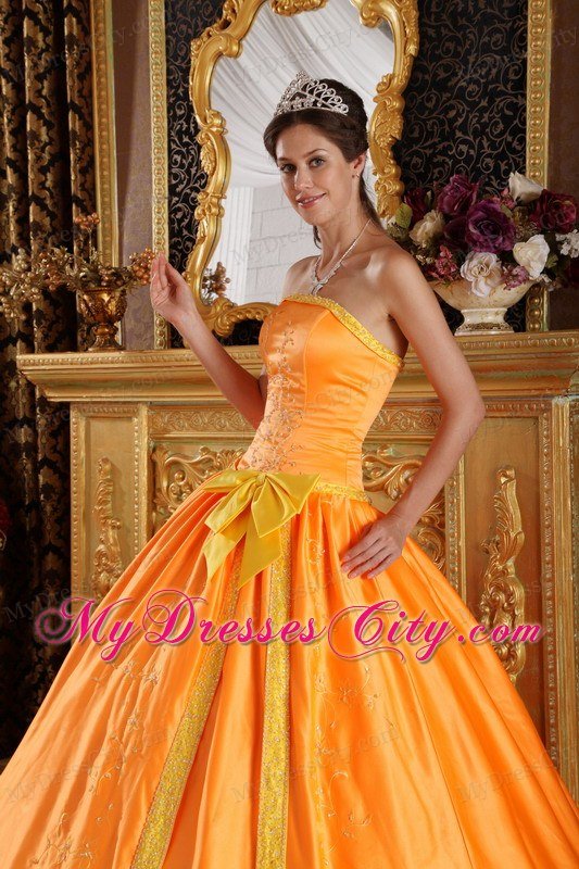 Beaded Neckline Orange Strapless Sweet 15 Dresses Embroidery Bow