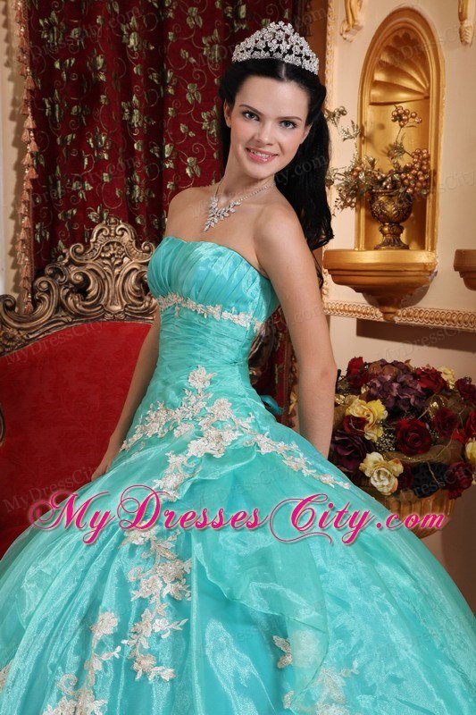 Beautiful Aqua Blue Strapless Ruching Appliques Quinceanera Dress