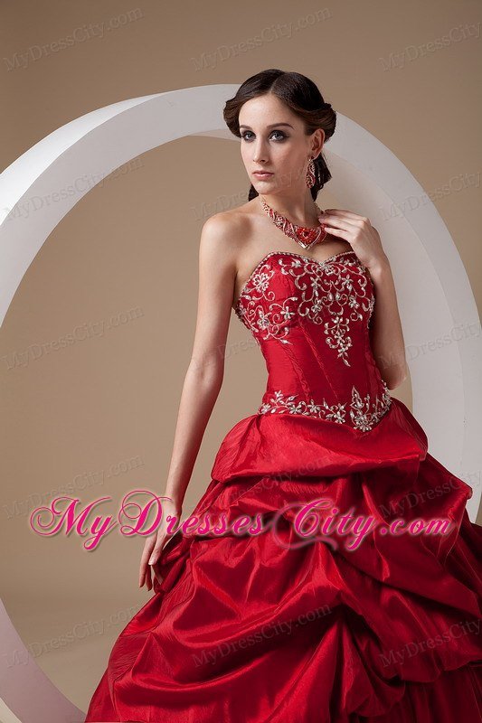 2013 Red Appliques Pick-ups Dress for Sweet 16 with Taffeta