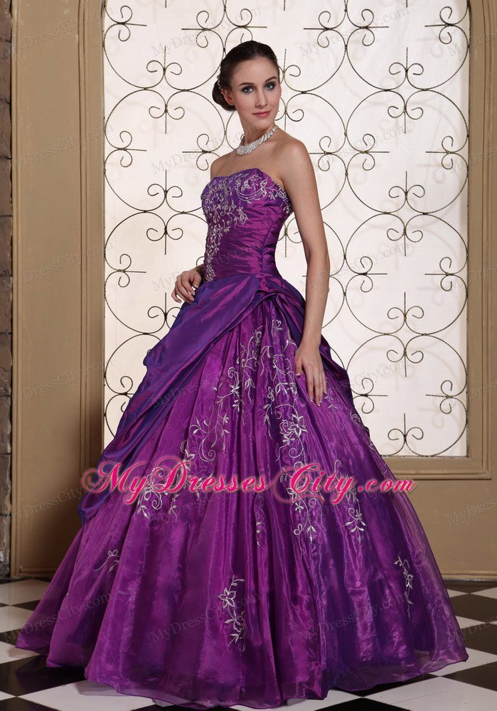 2013 Taffeta and Organza Embroidery Strapless Purple Dress for Quince