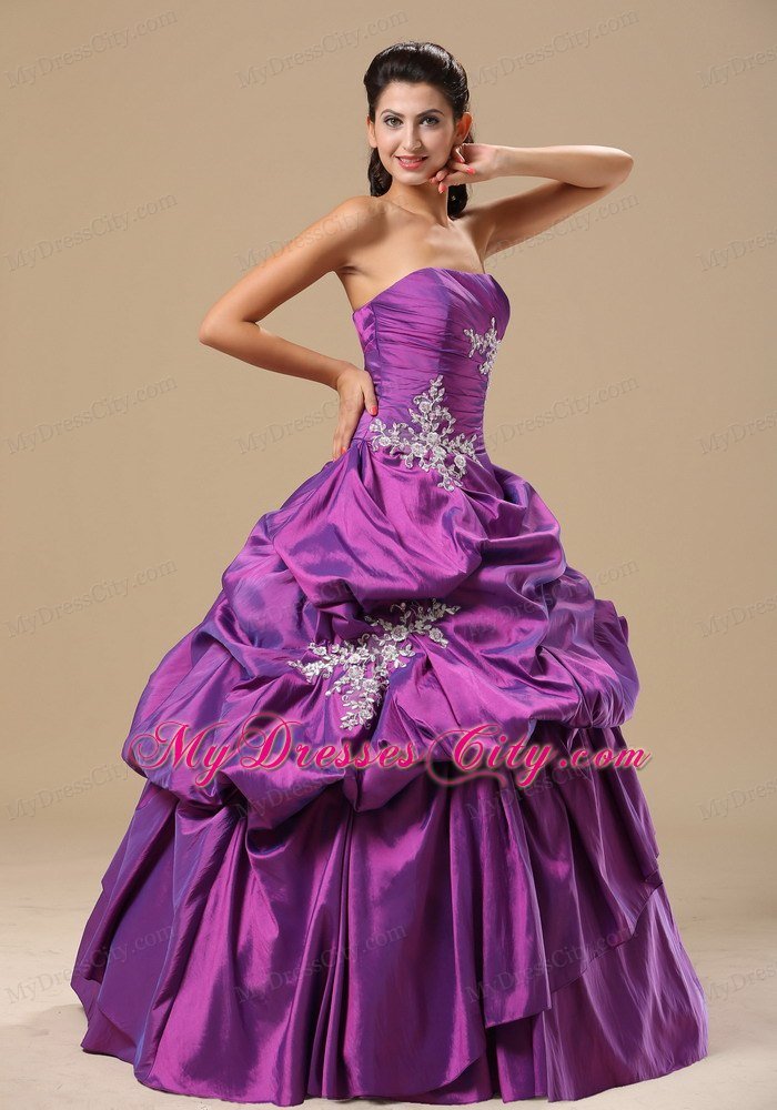 Pick Ups Appliques Decorate Bodice Pick-ups Purple Quinceanera Dress