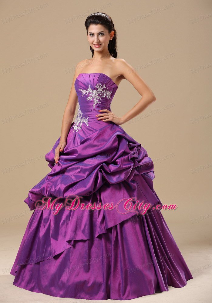 Pick Ups Appliques Decorate Bodice Pick-ups Purple Quinceanera Dress