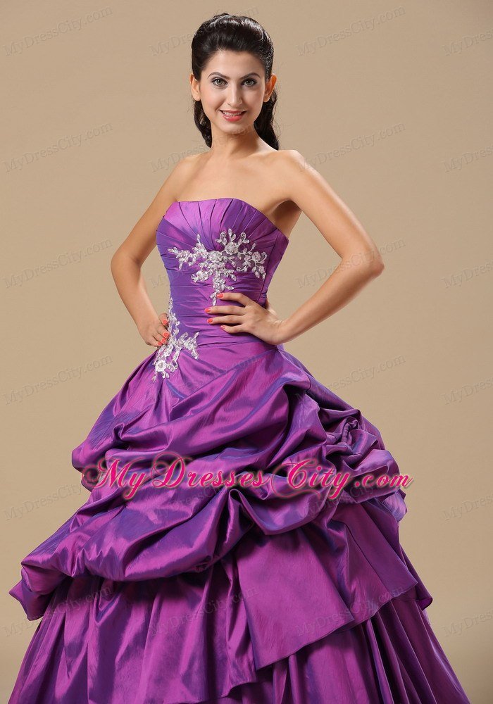 Pick Ups Appliques Decorate Bodice Pick-ups Purple Quinceanera Dress