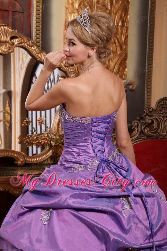 Hot Sale Sweetheart Ruching Appliques Purple Quinceanera Party Dress