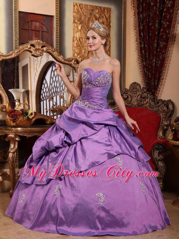 Hot Sale Sweetheart Ruching Appliques Purple Quinceanera Party Dress