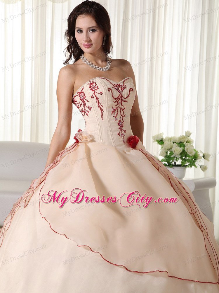 Custom Size Sweetheart Organza Embroidery Quinceanera Dress