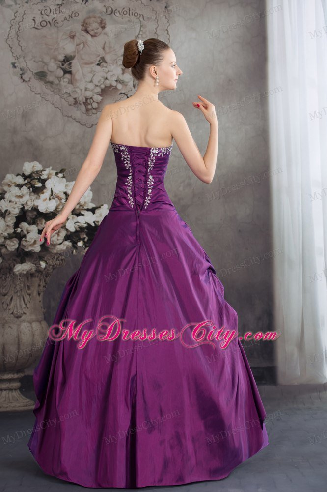 Sweetheart Ruching Purple Quinceanera Dress with Beading and Appliques