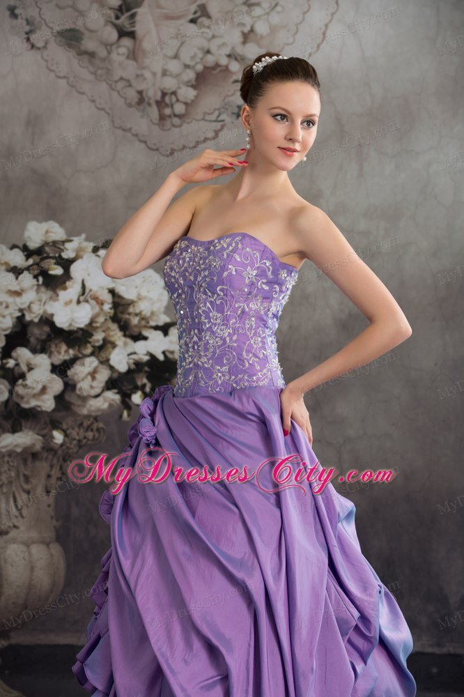 2013 New Style Ruffles Handmade Flowers Purple Quinceanera Gown