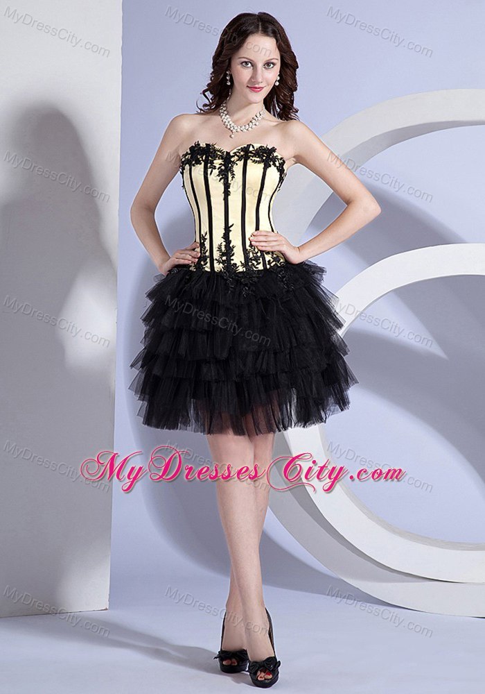 Knee-length Ruffled Layers Cocktail Dress with Appliques and Sweetheart