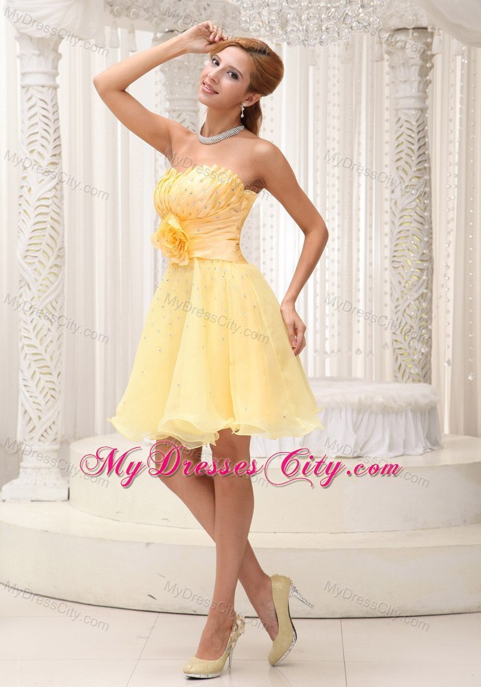 Hand Made Flower Light Yellow Strapless Beaded Short Cocktail Dress