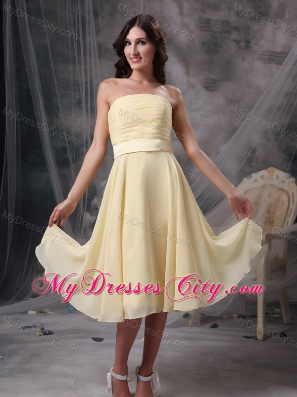 Light Yellow Chiffon Ruched Tea-length Dama Dress with Bowknot Sash