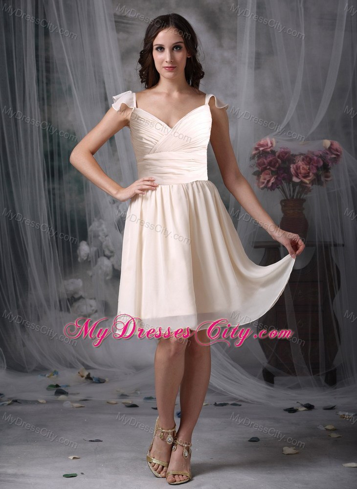 Cream Colored V-neck Ruched Chiffon Bridesmaid Dama Dresses