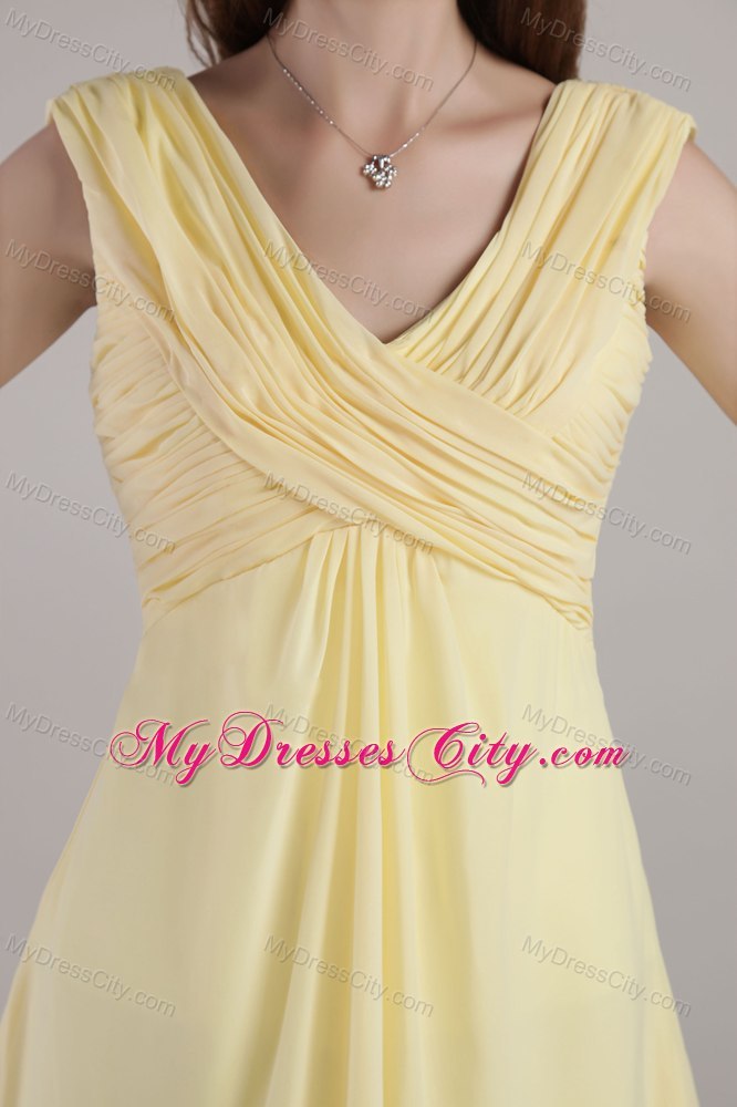 Empire V-neck Tea-length Ruched Chiffon Light Yellow Dresses for Damas