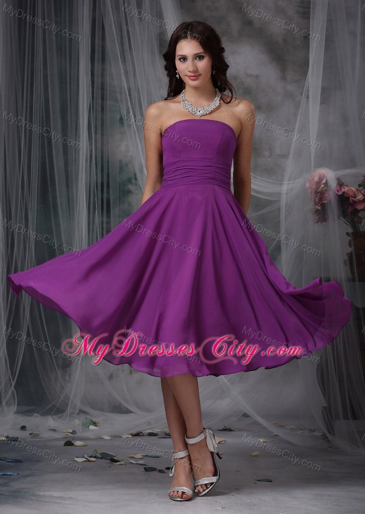 Simple Tea-length Strapless Chiffon Purple Bridesmaid Dama Dresses