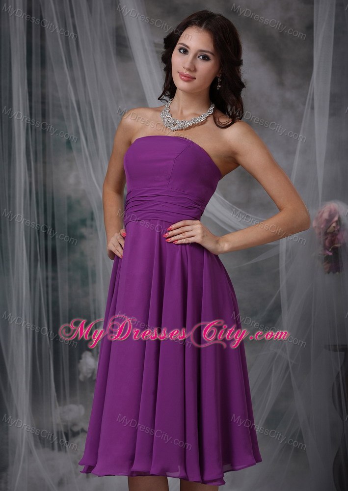 Simple Tea-length Strapless Chiffon Purple Bridesmaid Dama Dresses