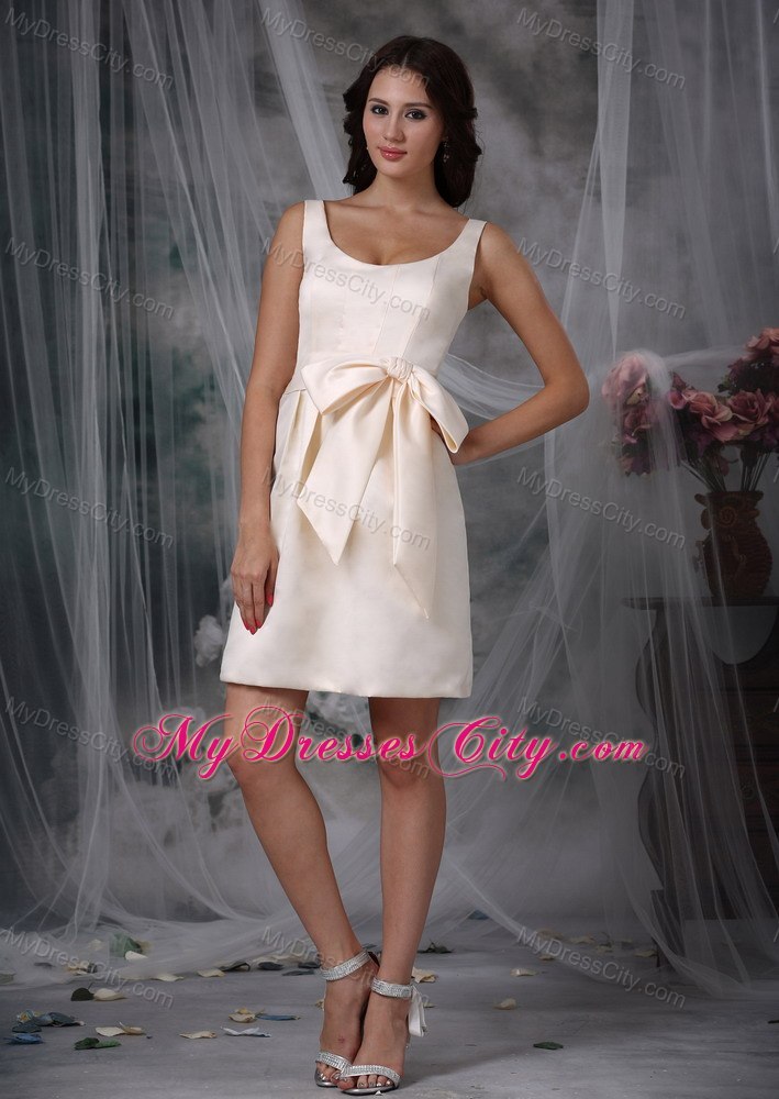 Scoop Neck Mini-length Off White 15 Dresses for Damas With Bowknot